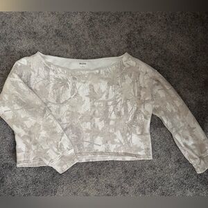 Hollister Cream and Gray Patterned Top